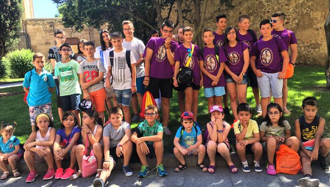 Los niños y jóvenes compartieron una tarde de confraternización en la Casa de la Iglesia