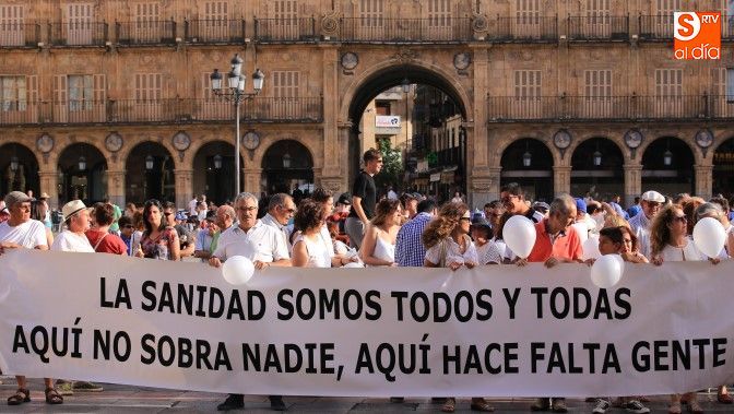 Concentración en defensa de una sanidad pública de calidad. Fotos: Alberto Martín