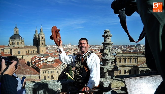 El conocido tamborilero homenajeará a Miguel Hernández en La Alberca.