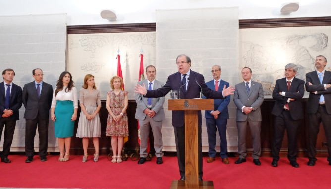 Firma del pacto pionero en España