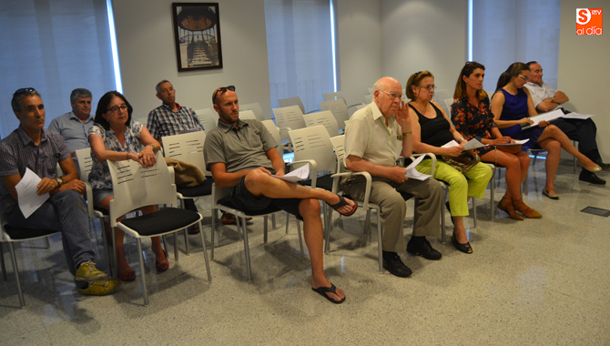 El salón de plenos acogía una reunión informativa sobre el Área de Regenaración Urbana