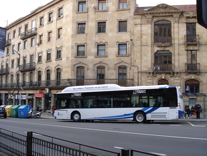 Vehículo de la flota de autobuses urbanos