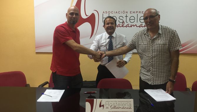 Firmado el convenio colectivo de hostelería que afecta a 5.500 trabajadores