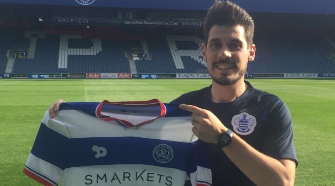 Adrián Iglesias, entrenador del equipo femenino del Queens Park Rangers   