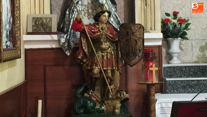 Las Edades del Hombre se muestra dispuesta a iniciar el proceso de examen para la posible restauración de la talla de San Miguel