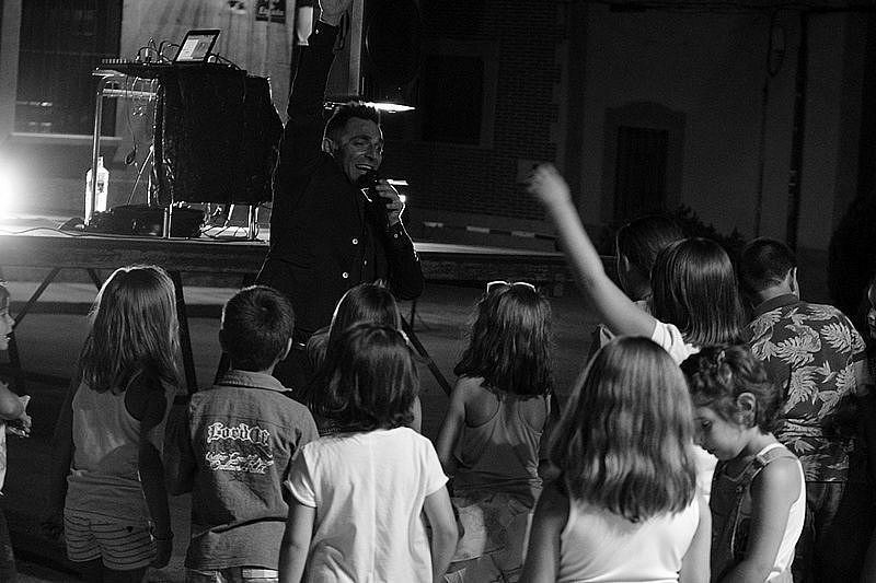 Juan Carlos Vega ofreció un repertorio de canciones para todos los públicos