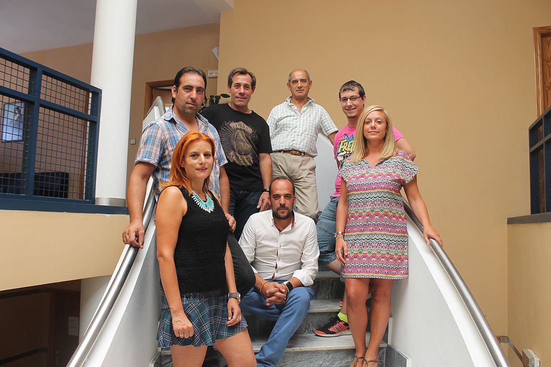 Los siete miembros de la Corporación Municipal desean unas felices fiestas a los cantalpineses