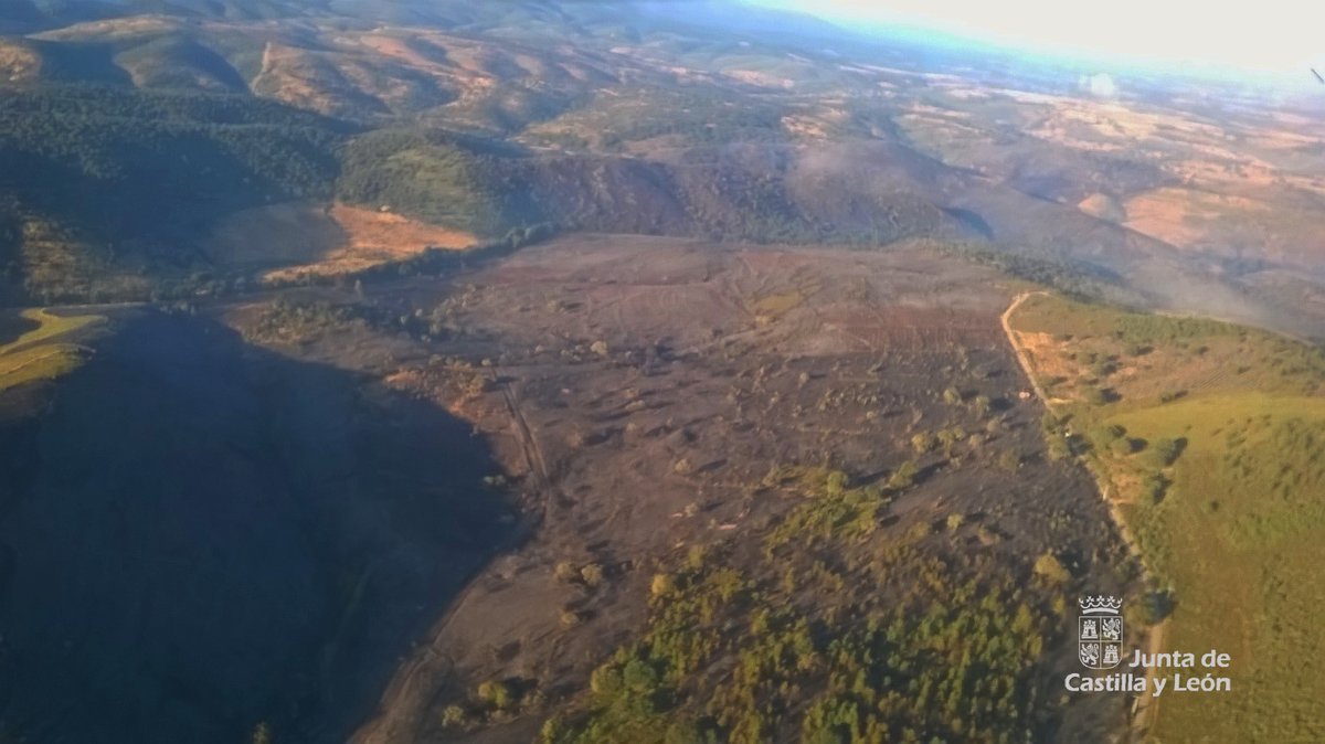 Controlado desde la madrugada el incendio de Serradilla del Llano  