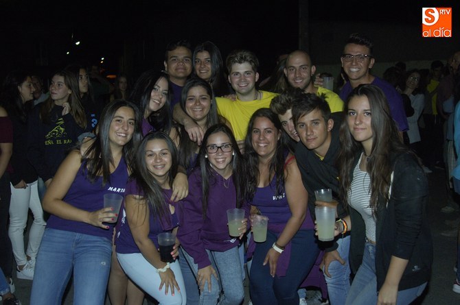 Las Peñas dieron el pistoletazo de salida a la fiestas/ Foto: Adrián Martín