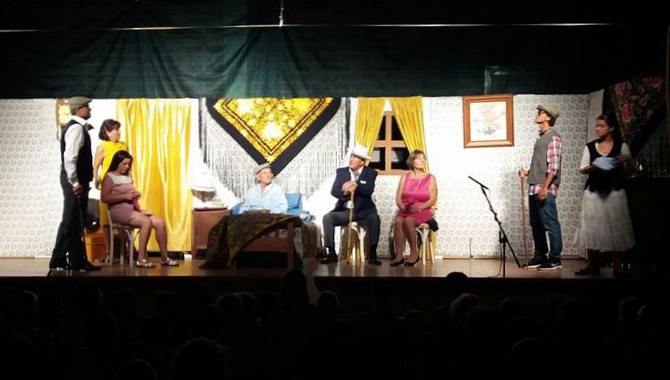 El público mantuvo una constante carcajada durante la representación