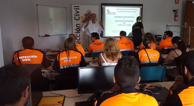 Protección Civil forma a más de 700 integrantes de los organismos de emergencias  