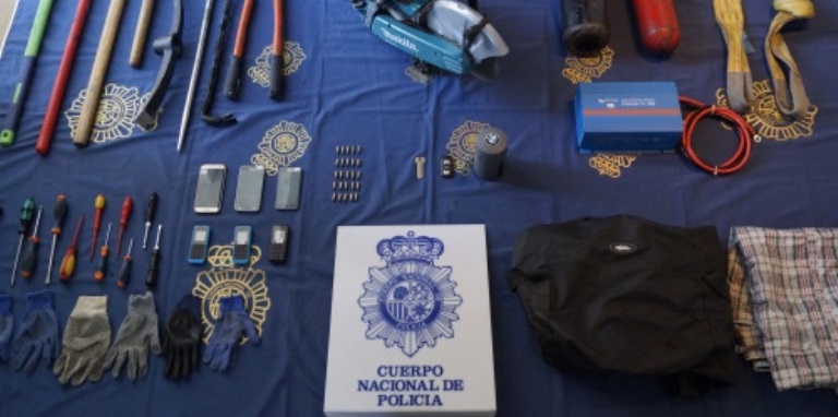 Material incautado al grupo criminal por la Policía Nacional