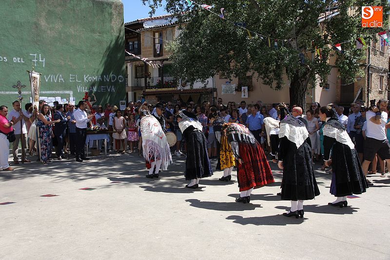Los jóvenes honran a San Sebastián en el tradicional Ofertorio