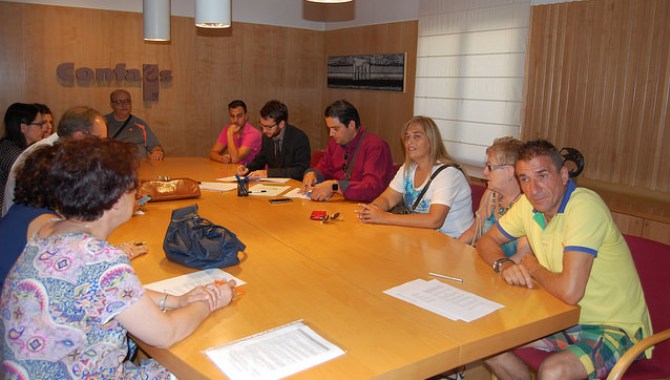 Firma del Convenio Colectivo de Limpieza, Abrillantado y Pulimiento de Edificios y Locales de Salamanca 2015-2017