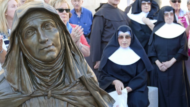 Nueva escultura de Santa Teresa