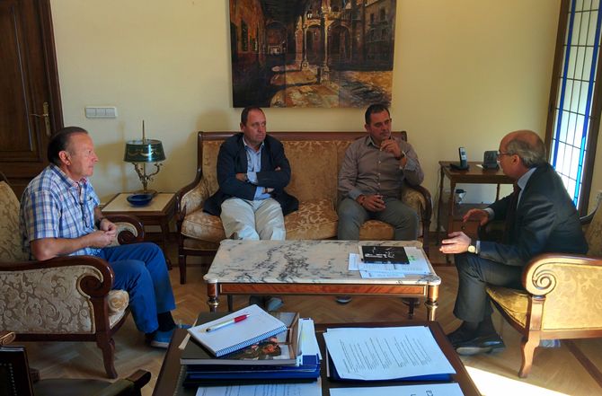 El presidente de la Diputación recibe al nuevo presidente de Asaja Salamanca  