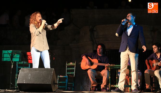 Actuación del grupo salmantino Entre Amigos. Foto: Alberto Martín