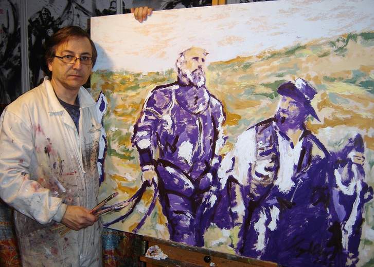 Miguel Elías con una de las obras de su serie