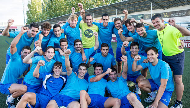 El Cirbonero celebra su pase ante la Ponferradina. Foto: Blanca Aldanondo - Diario de Navarra.
