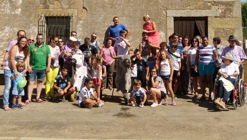 Los carretones ponen emoción y risas en las fiestas de Fuenteliante  