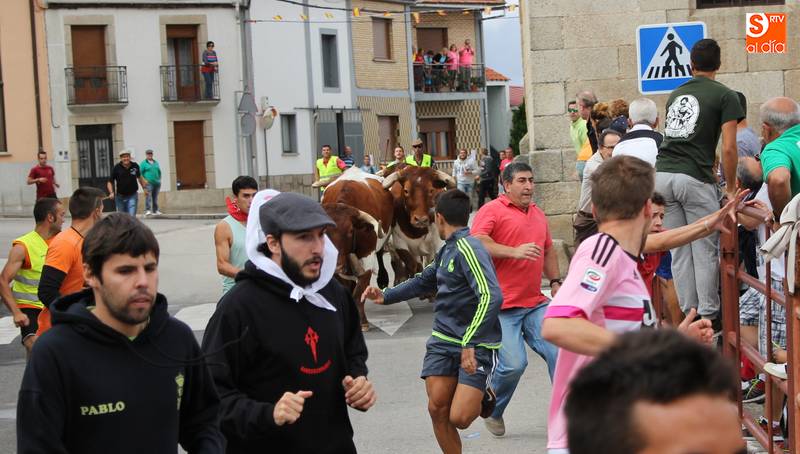 El segundo encierro no estuvo exento de emoción, aunque con menos aficionados de lo habitual