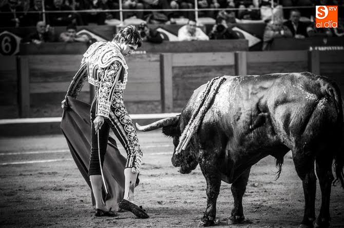 Salió la muerte astada,  palco de banderillas | Fotos: Adrián Martín