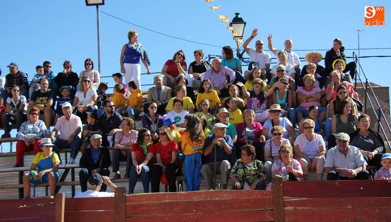Obtener la mejor imagen del encierro conlleva algún que otro sacrificio para los mejores seguidores en Bañobárez / CORRAL
