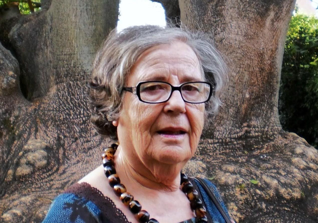 La escritora Helena Villar Janeiro