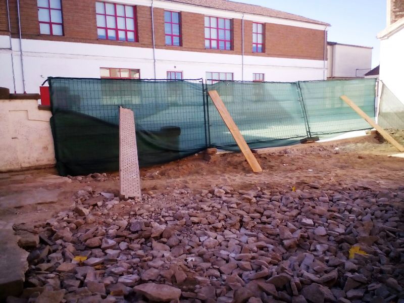 Aspecto acutal de las obras del Colegio Santa Teresa según el Partido Popular