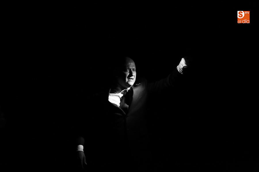 Un momento de la interpretación de La Tempestad en el Liceo (Foto de Álex López)