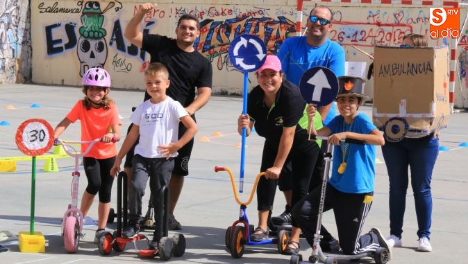 El circuito se instaló en el patio de la Casa de la Juventu de Garrido / Foto de Alberto Martín