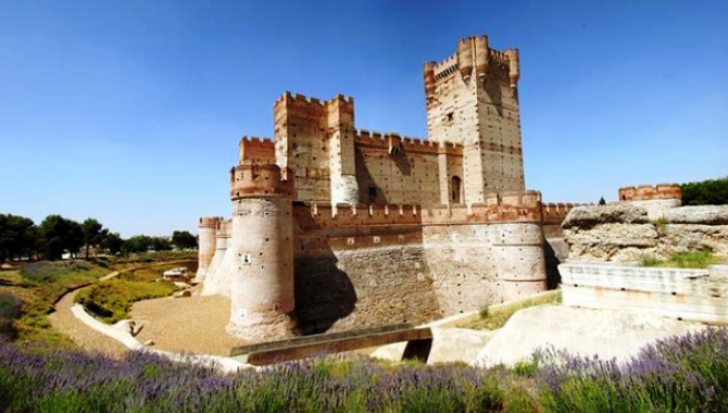 Castillo de la Mota, construcción medieval en Medina del Campo