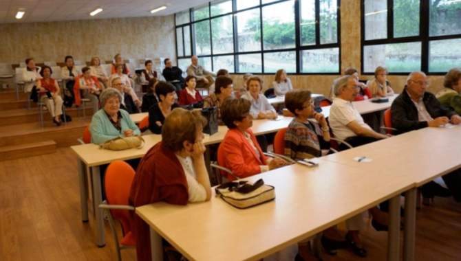 Un momento del curso de la Escuela de Teología
