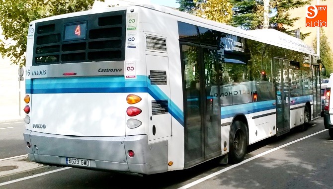 La concesión del servicio de autobuses urbanos, protagonista en la Comisión de Contratación