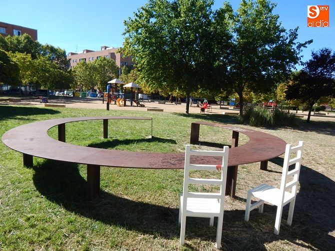 ‘Aquí hay otro puente’, en el parque Tomás Bretón de Puente Ladrillo