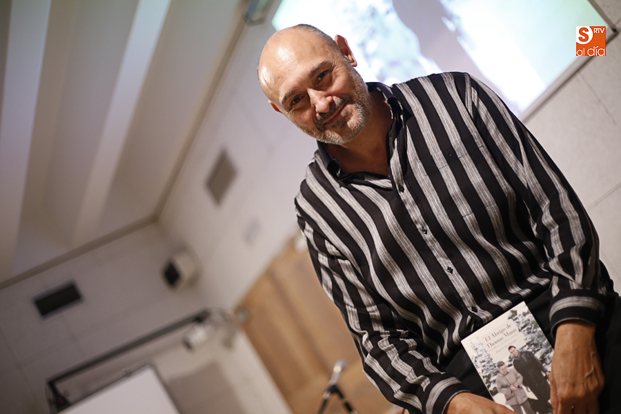 Juan Luis Conde, en la presentación de su libro. Foto: Álex López