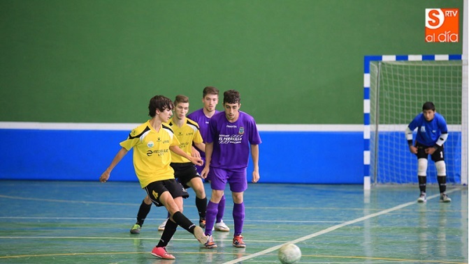 Instante del partido entre San José y La Bañeza