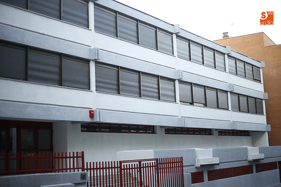 Nuevo centro cívico Luis Vives, en el edificio rehabilitado del antiguo colegio del mismo nombre / Foto de Alejandro López