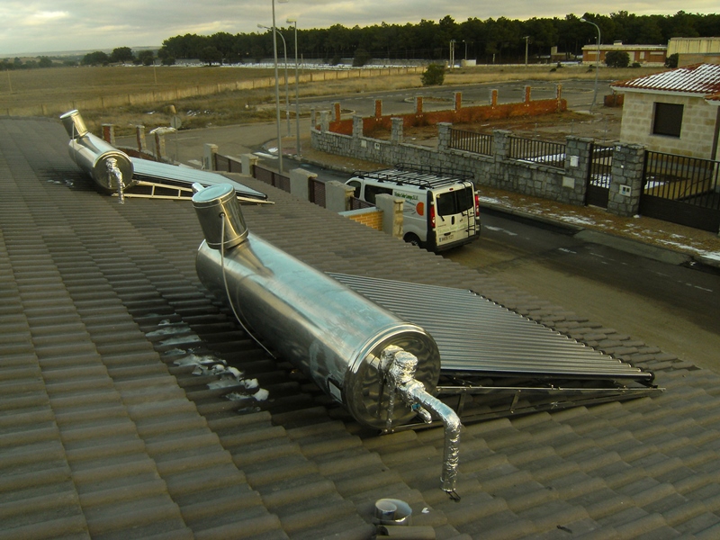 Paneles fotovoltaicos instalados por Técnica Solar Luengo S.L.U.