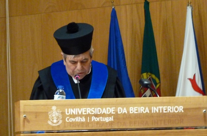 Momento de la intervención de Antonio Salvado