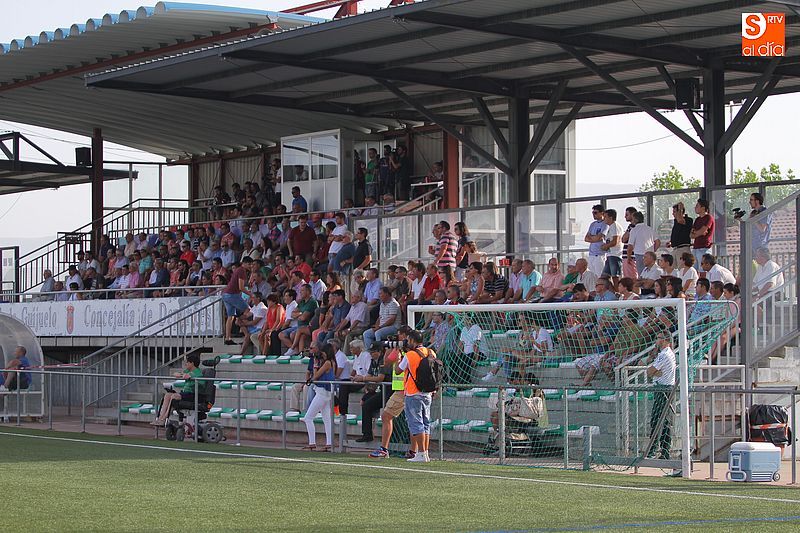 Club, aficionados y todos los vecinos esperan atentos el resultado del sorteo.