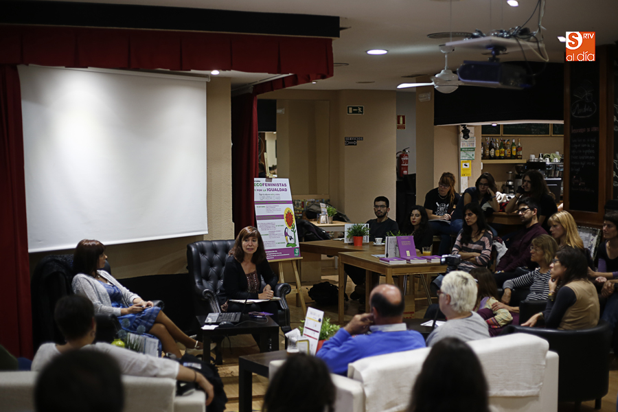 La conferencia tuvo una buena respuesta del público / Foto de Alejandro López