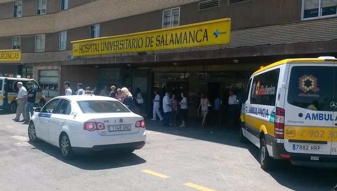 Críticas a la gerente del Hospital por anular la convocatoria de movilidad voluntaria