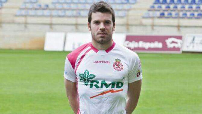 Luis Obispo, nuevo jugador de Unionistas tras la baja de Vitolo