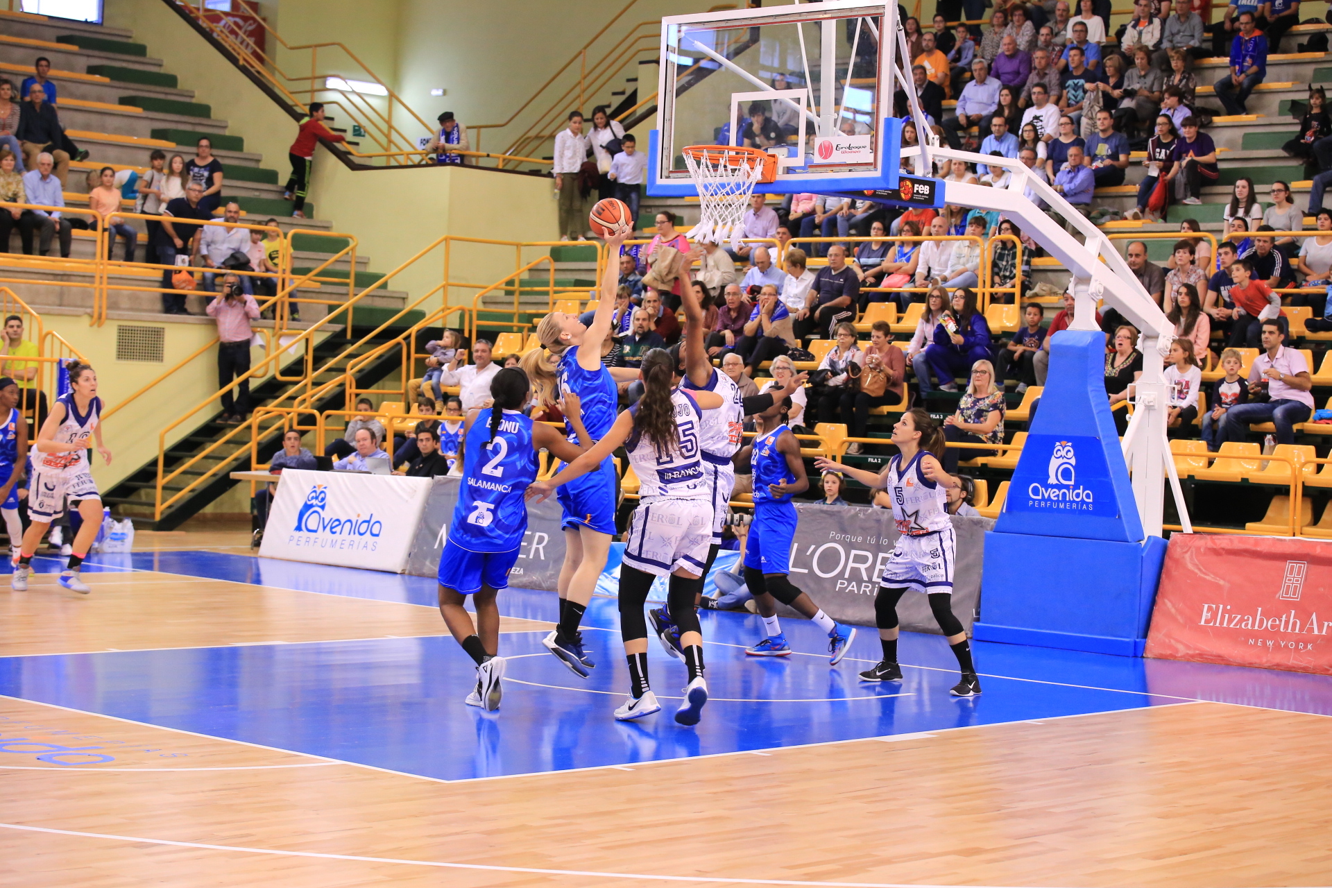 Un momento del partido disputado en Würzburg entre el Avenida y el Ferrol