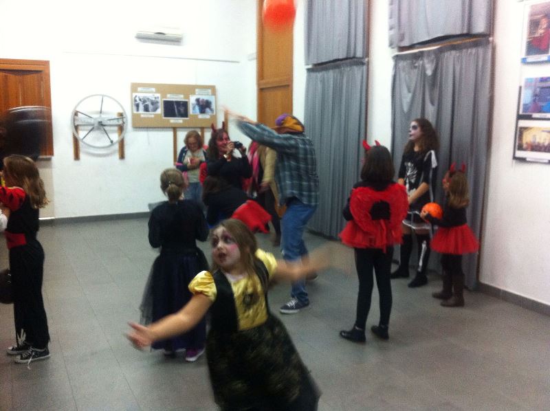 Foto 3 - Colorido y diversión en la terrorífica fiesta de ‘Halloween’