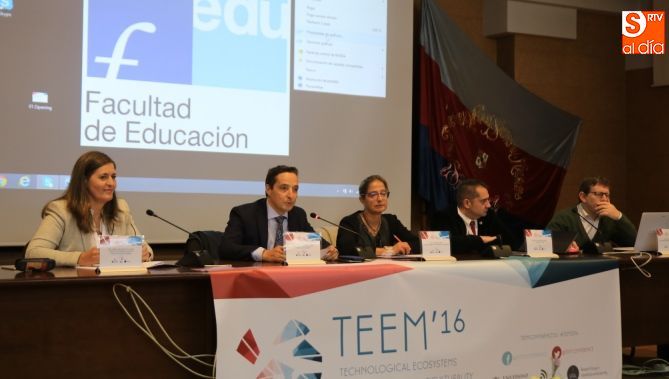 El vicerrector Juan Manuel Corchado inauguró el congreso. Fotos: Alberto Martín