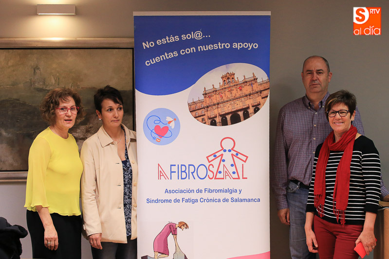Representantes de la Asociación de fibromialgia y fatiga crónica