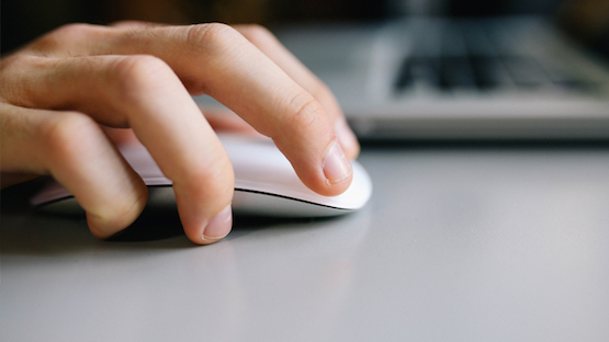 Ordenadores en centros escolares