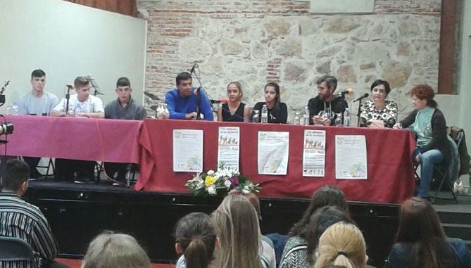 Profesionales, docentes, estudiantes y políticos compartieron y debatieron acerca de los sistemas de protección a la infancia